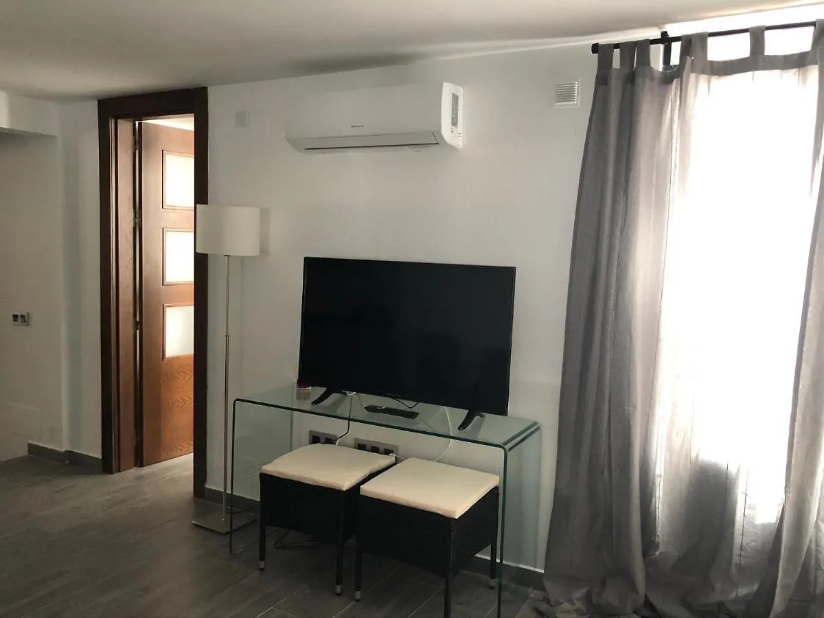 1 Bed Apartment In Ardales, Cerca El Caminito Del Rey Y Embalses