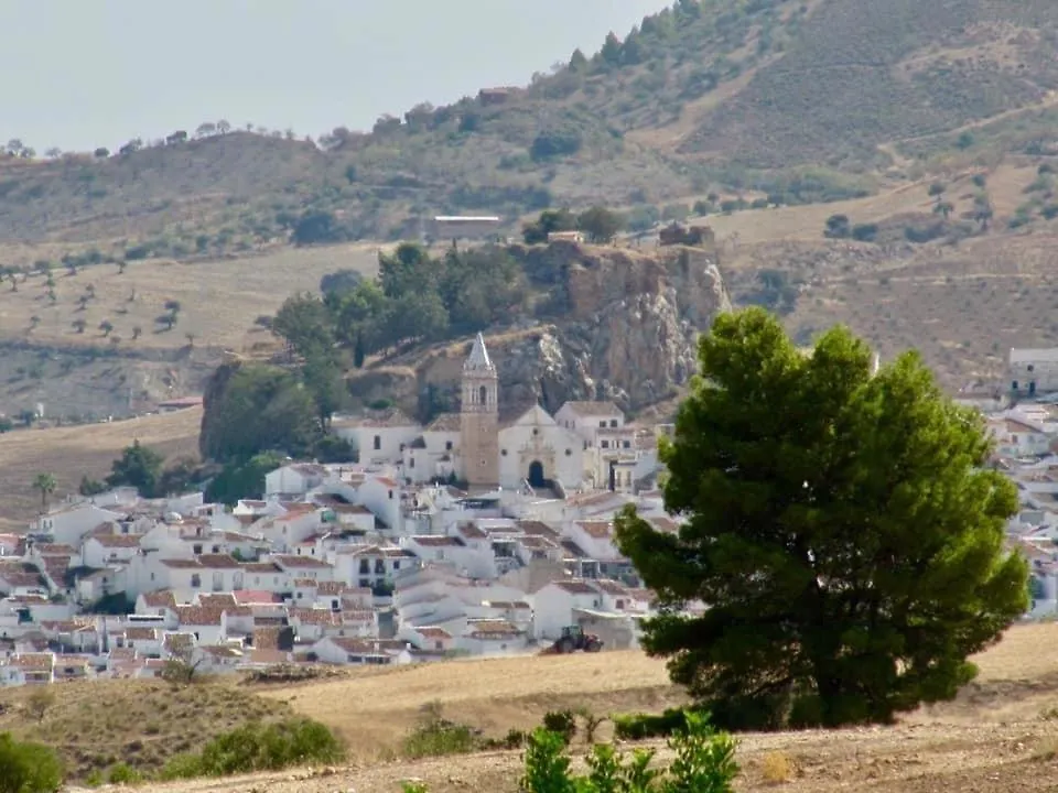 1 Bed Apartment In Ardales, Cerca El Caminito Del Rey Y Embalses